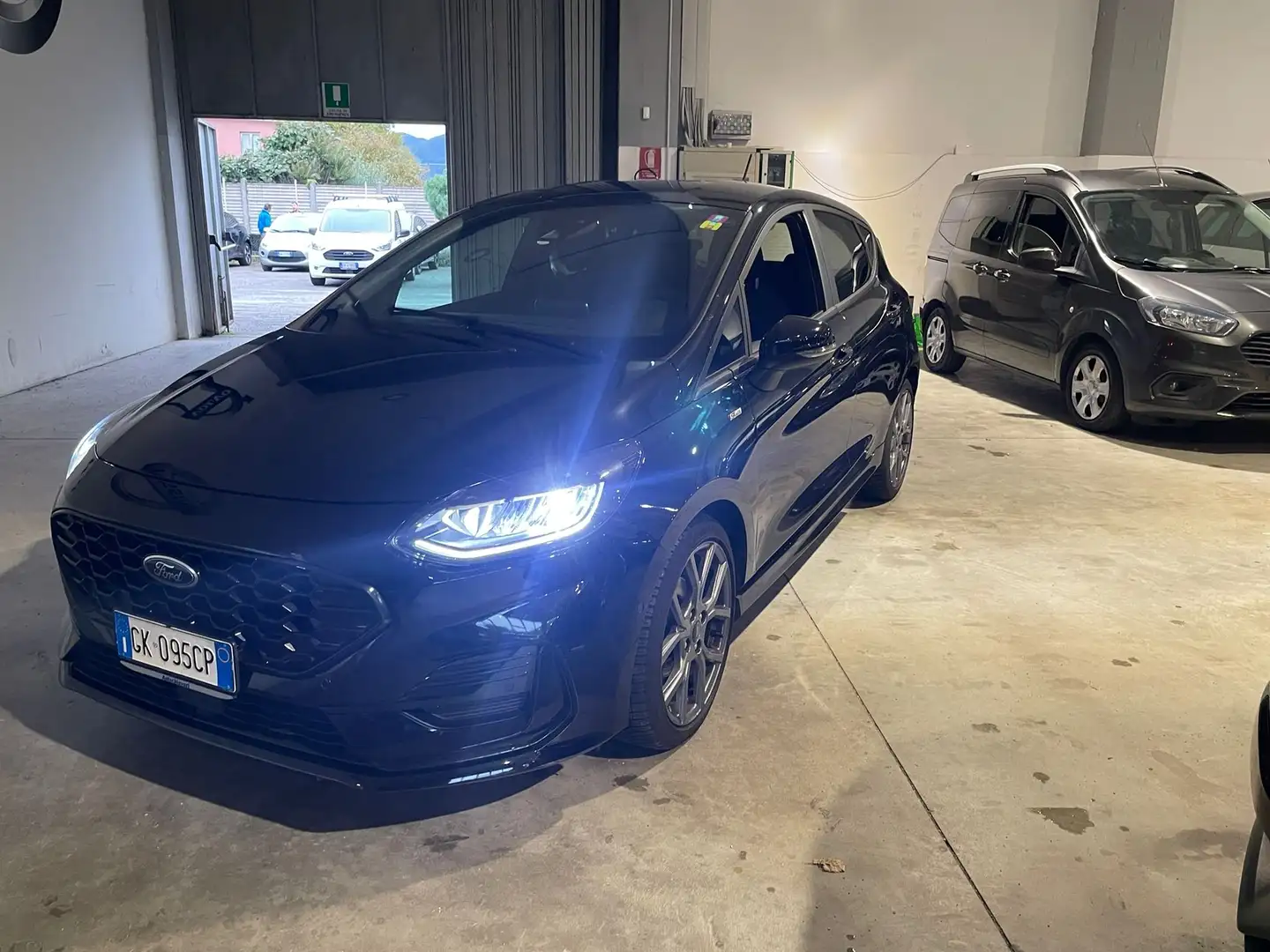Ford Fiesta 5p 1.0 ecoboost h ST-Line 125cv Nero - 2