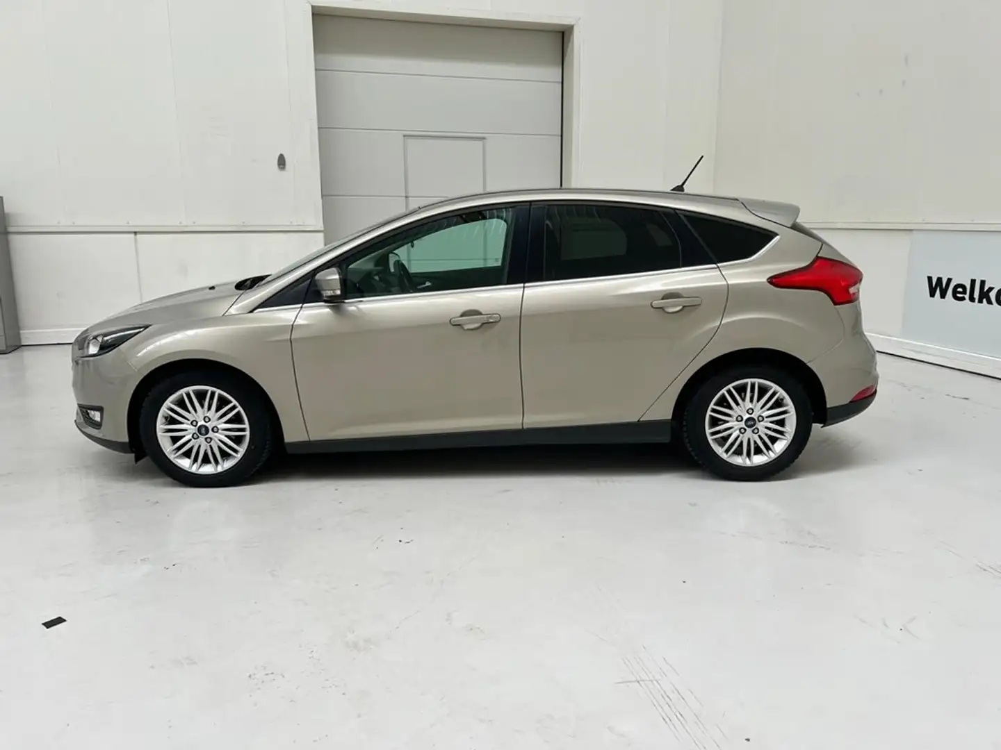 Ford Focus * Benzine - Garantie - 76000km * Béžová - 2
