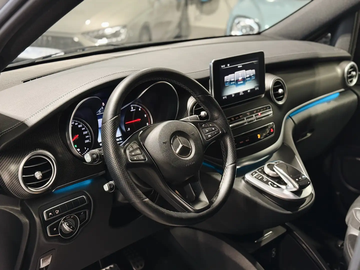 Mercedes-Benz V 250 d AMG-Line Dubbele Cabine Lichte Vracht - Garantie Argent - 2