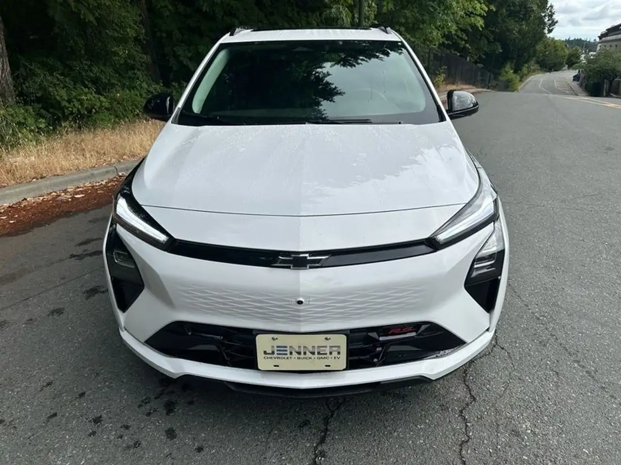 Chevrolet Bolt photo Chevrolet Bolt