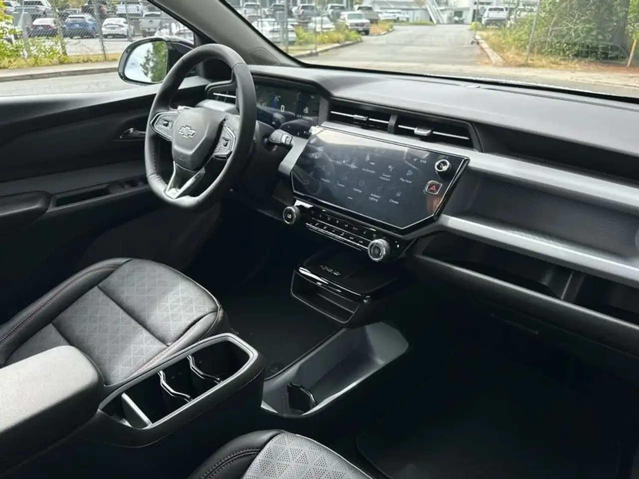Chevrolet Bolt photo Chevrolet Bolt