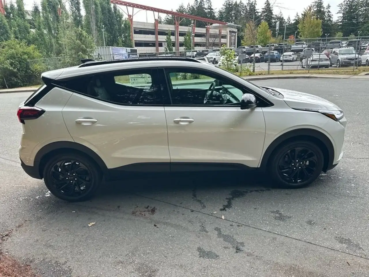 Chevrolet Bolt photo Chevrolet Bolt