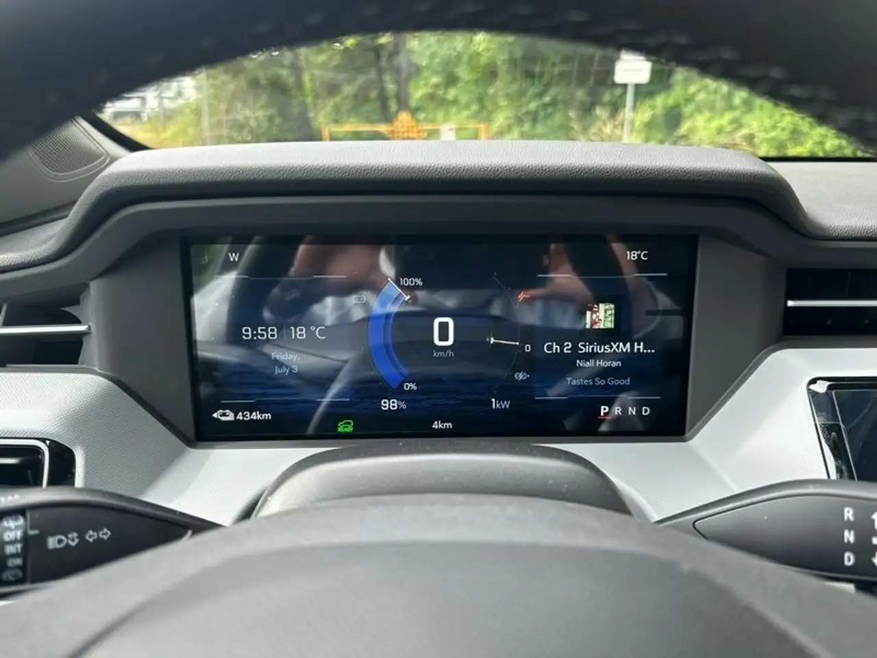 Chevrolet Bolt photo Chevrolet Bolt