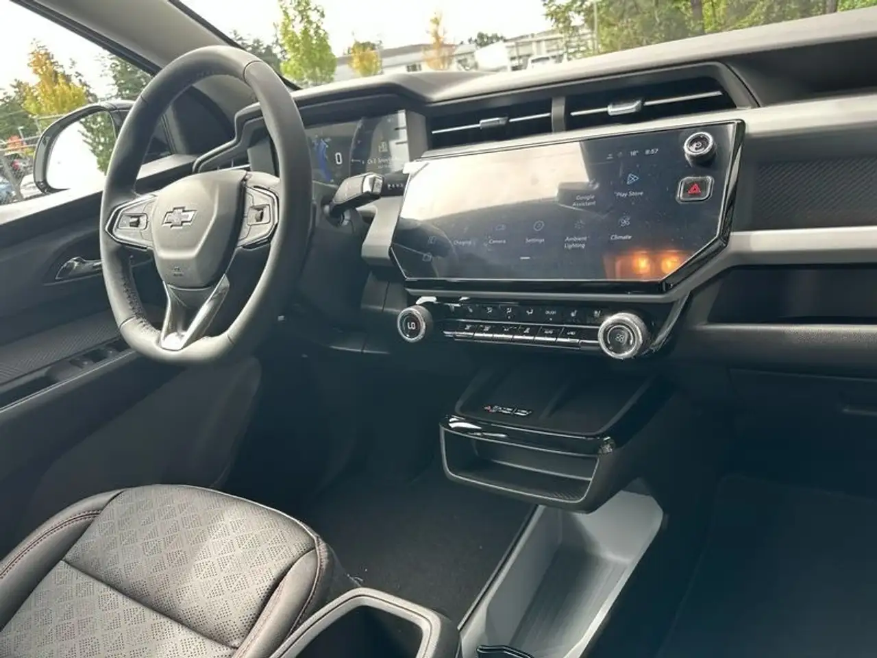 Chevrolet Bolt photo Chevrolet Bolt