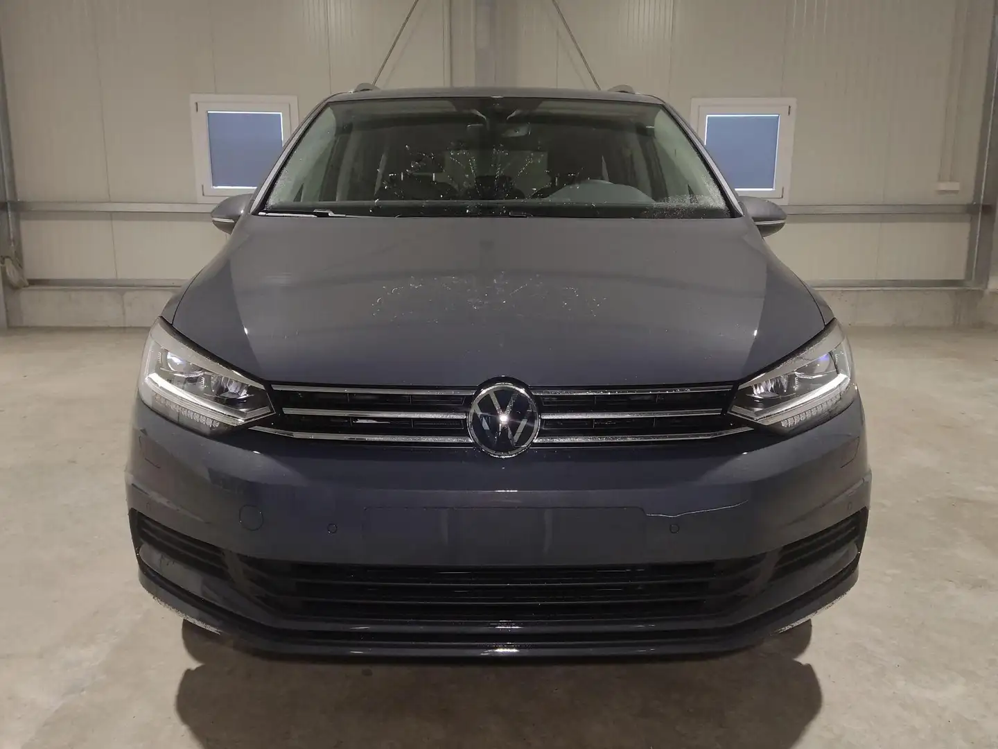 Volkswagen Touran Comfortline 1.5 TSI 150 PS DSG 7-Sitzer-AHK-Nav... Grau - 2