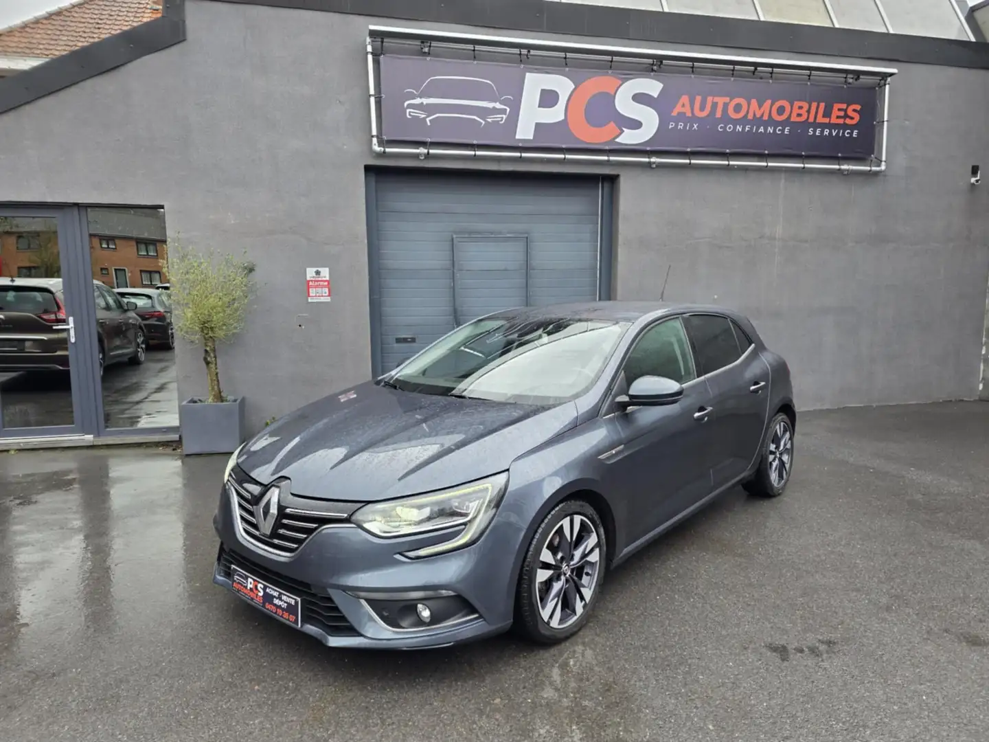 Renault Megane 1.5 dCi Bose Edition BOÎTE AUTO*CAMERA*GPS*... Gris - 2