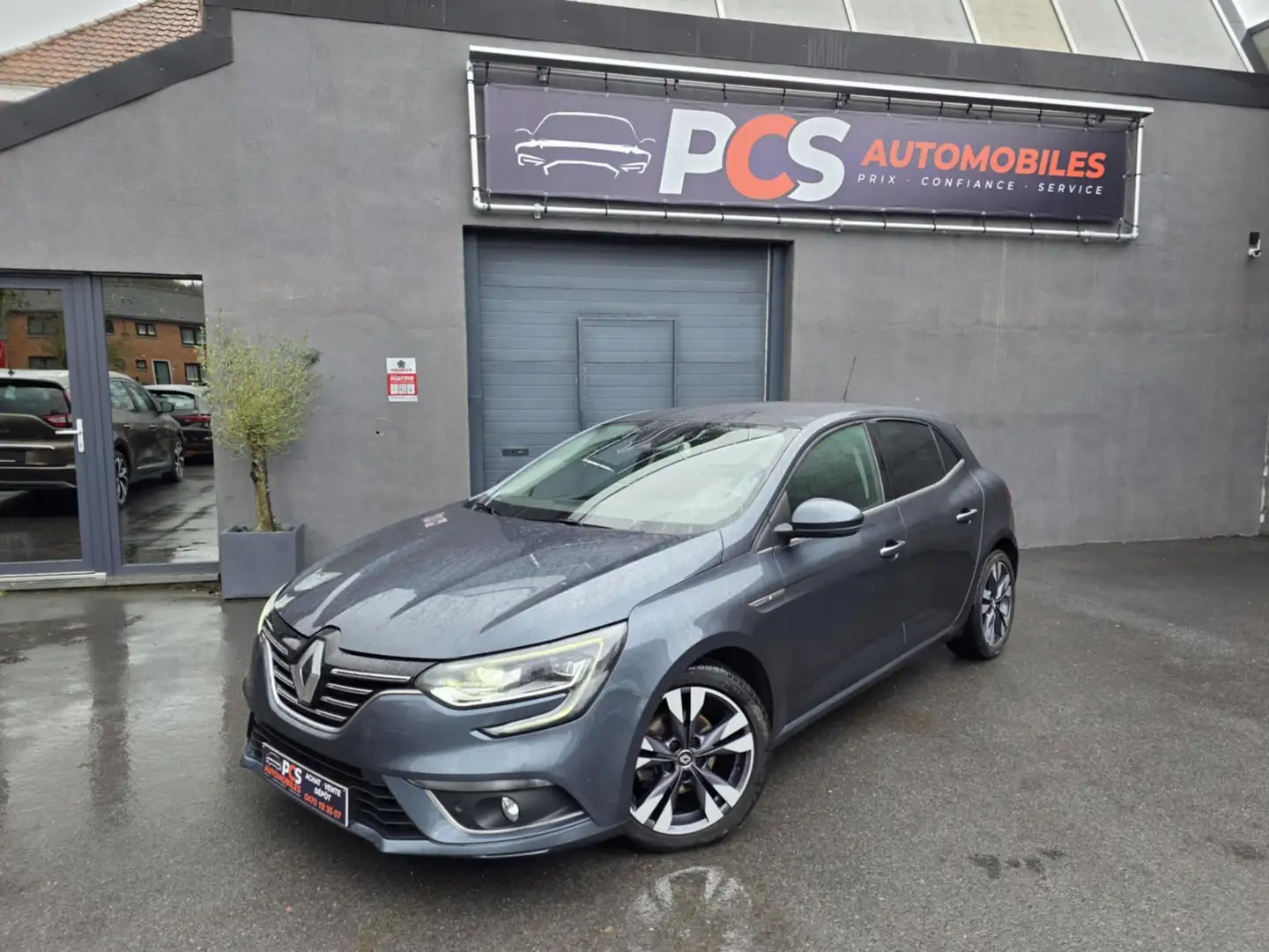 Renault Megane 1.5 dCi Bose Edition BOÎTE AUTO*CAMERA*GPS*... Gris - 1