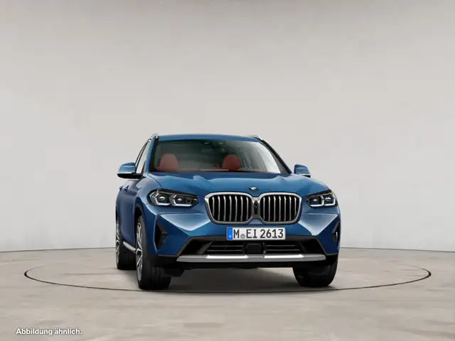 BMW X3 view 10