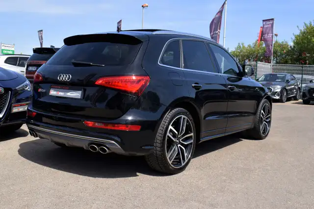 Audi SQ5 view 5