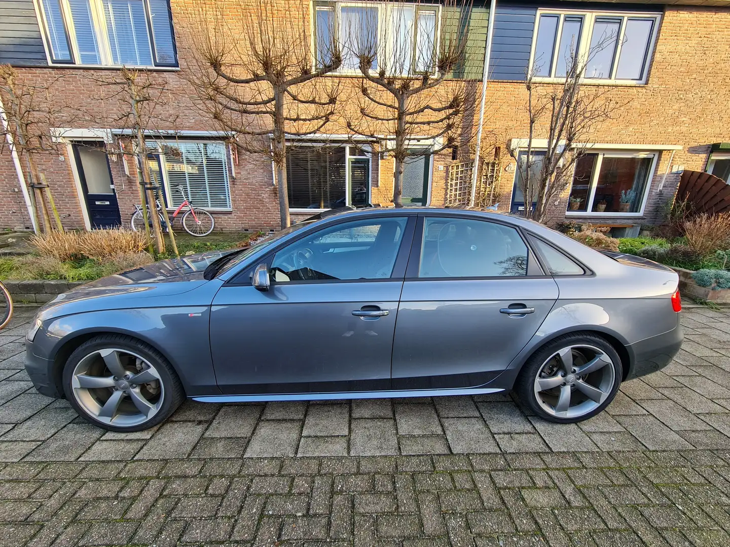 Audi A4 A4 Limousine 2.0 Quattro 211pk Grijs - 2