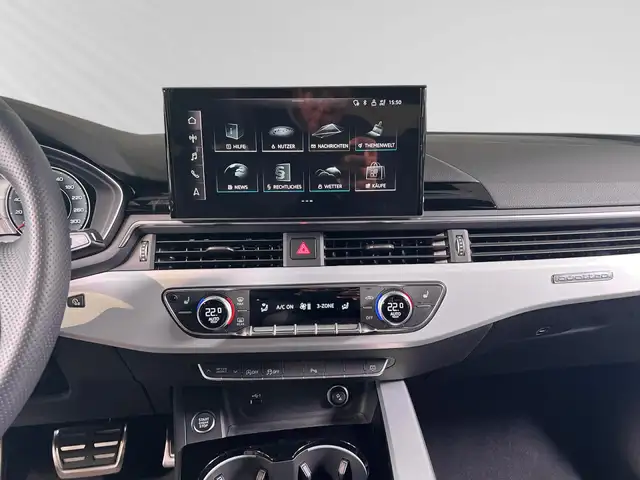 Audi A4 Avant view 12