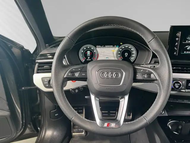Audi A4 Avant view 13