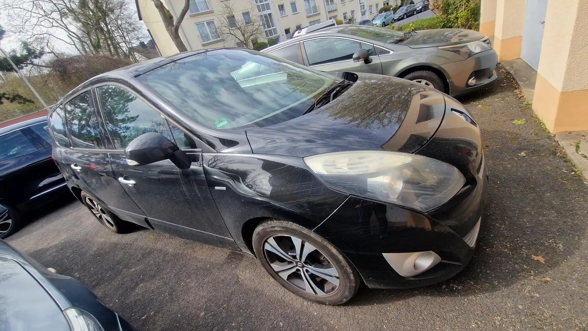 Renault Grand Scenic dCi 160 FAP Bose Edition + 4 neue Winterreifen Negro - 2