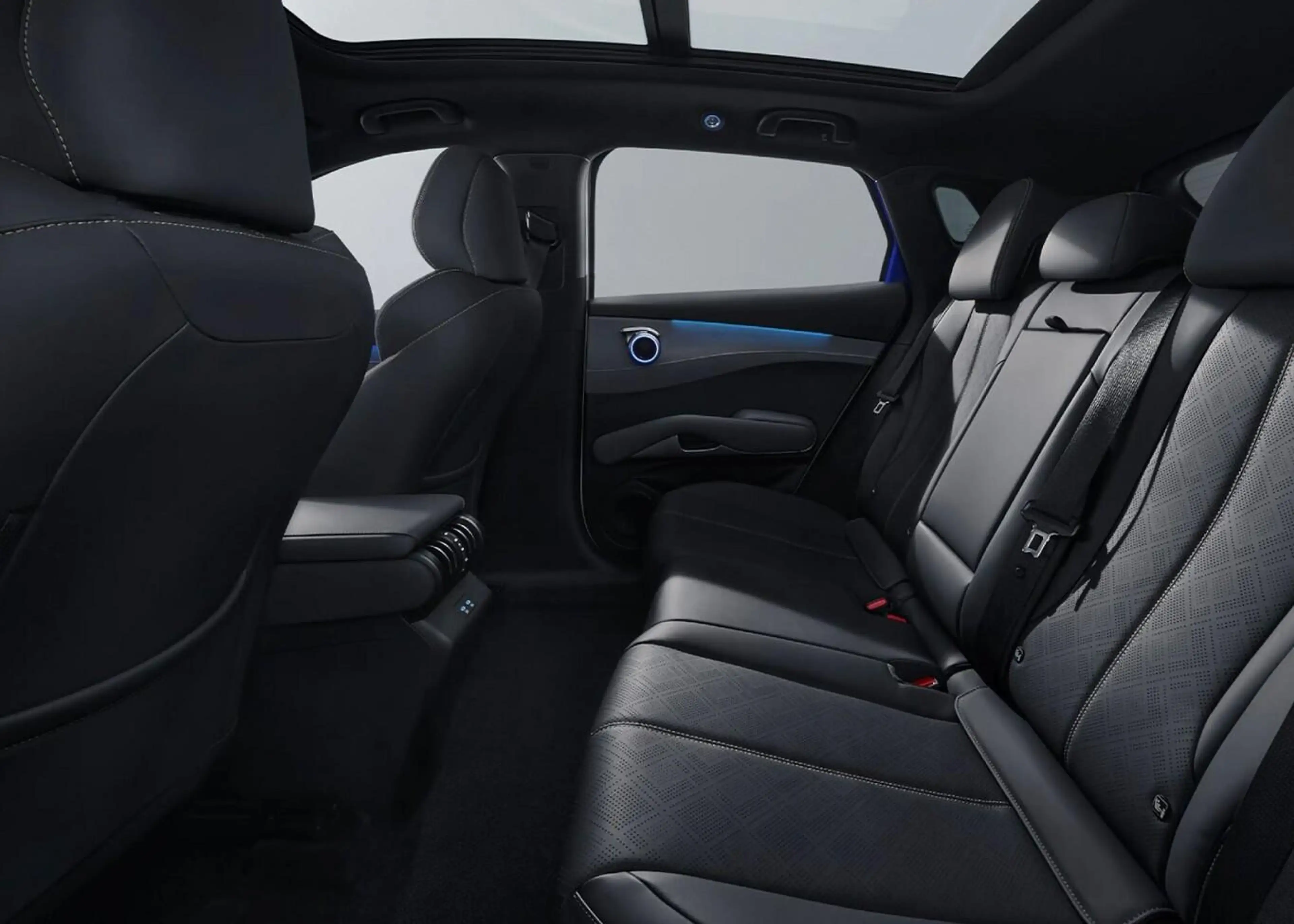 BYD Atto 3 Evo Excellence AWD 470kmReichw. Pano 360 330 kW... — photo 6