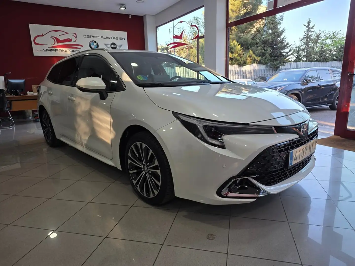 Toyota Corolla Touring Sports 200H Style Blanco - 1