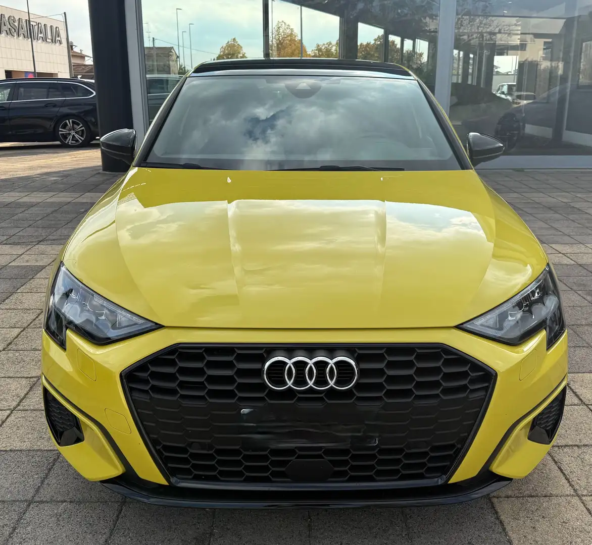 Audi A3 Sportback 35 2.0 tdi S line Edition s-tronic Giallo - 2