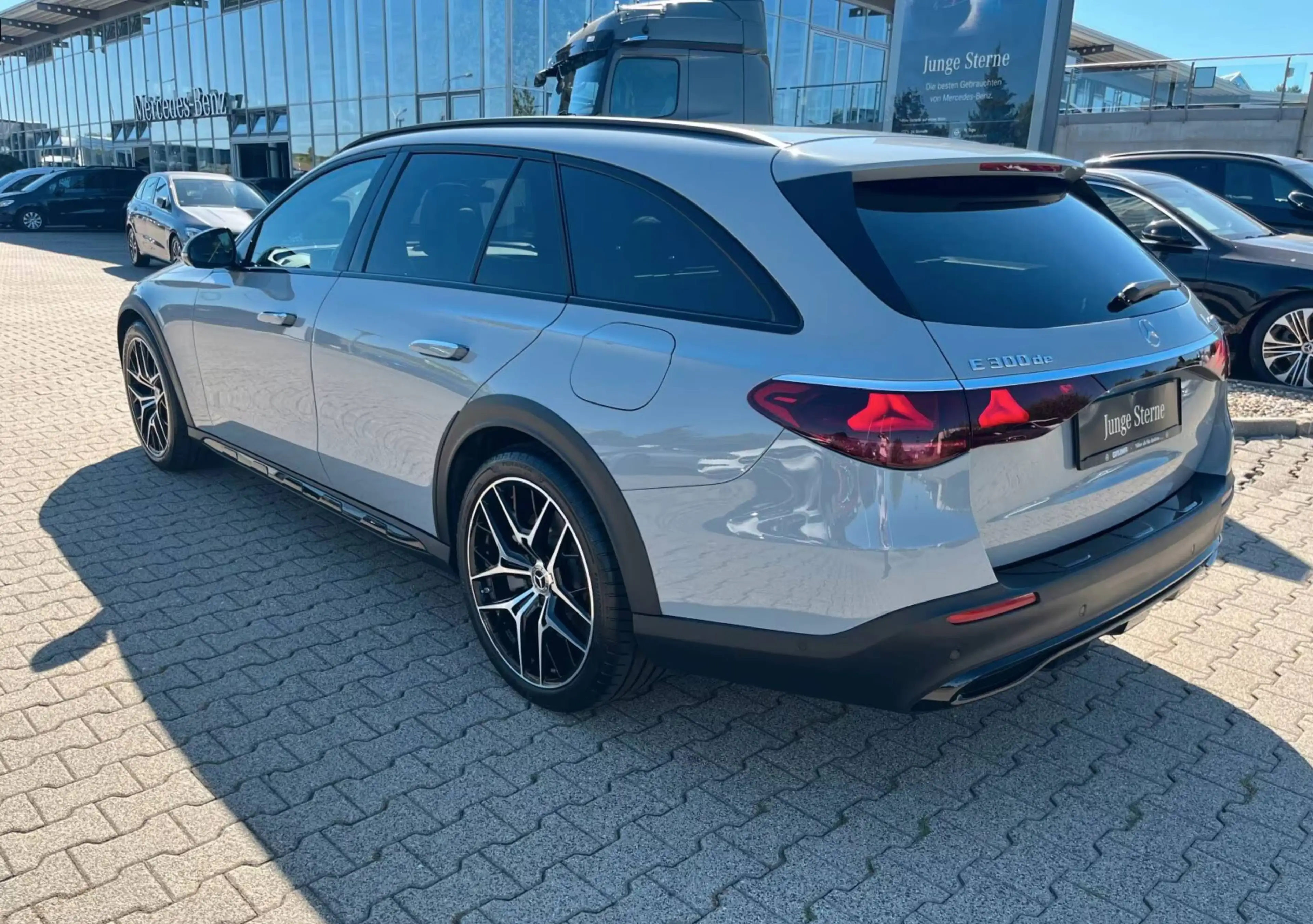 Mercedes-Benz E 300 E 300 de All-Terrain 4Matic Avantgarde Premium Plus (214.219 — photo 6