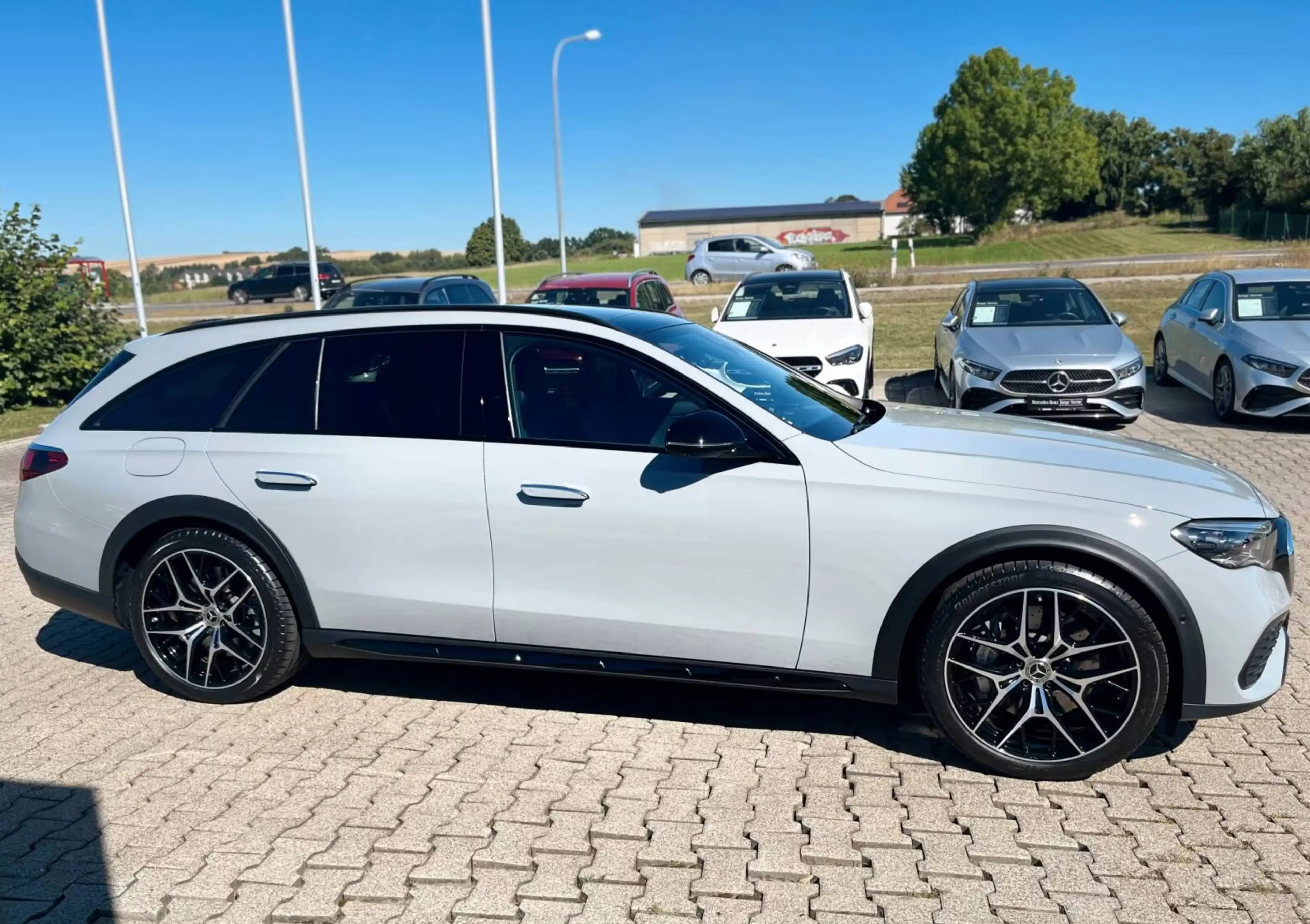 Mercedes-Benz E 300 E 300 de All-Terrain 4Matic Avantgarde Premium Plus (214.219 — photo 3
