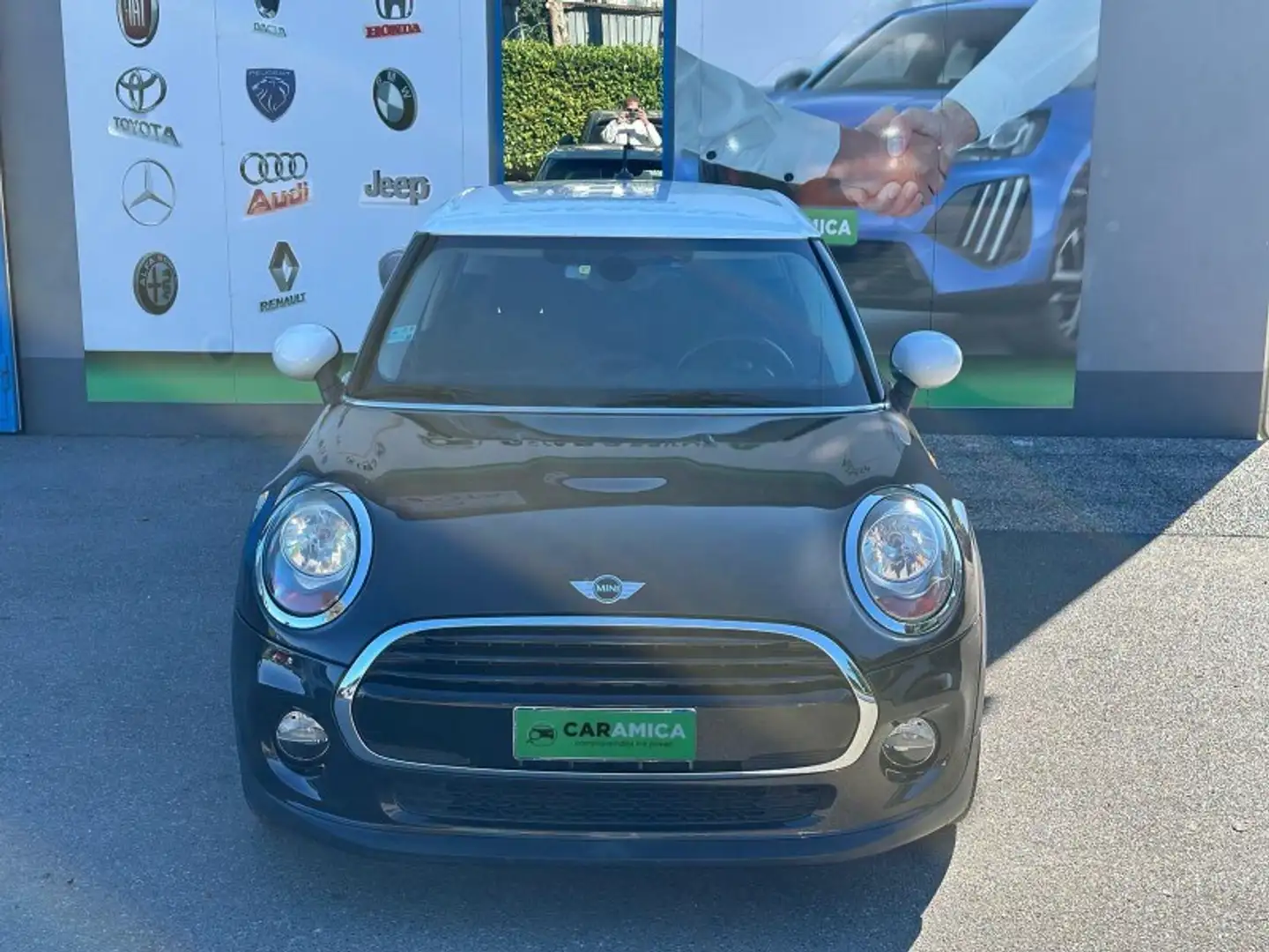 MINI Cooper D Mini 1.5 Cooper D Business XL auto Noir - 2