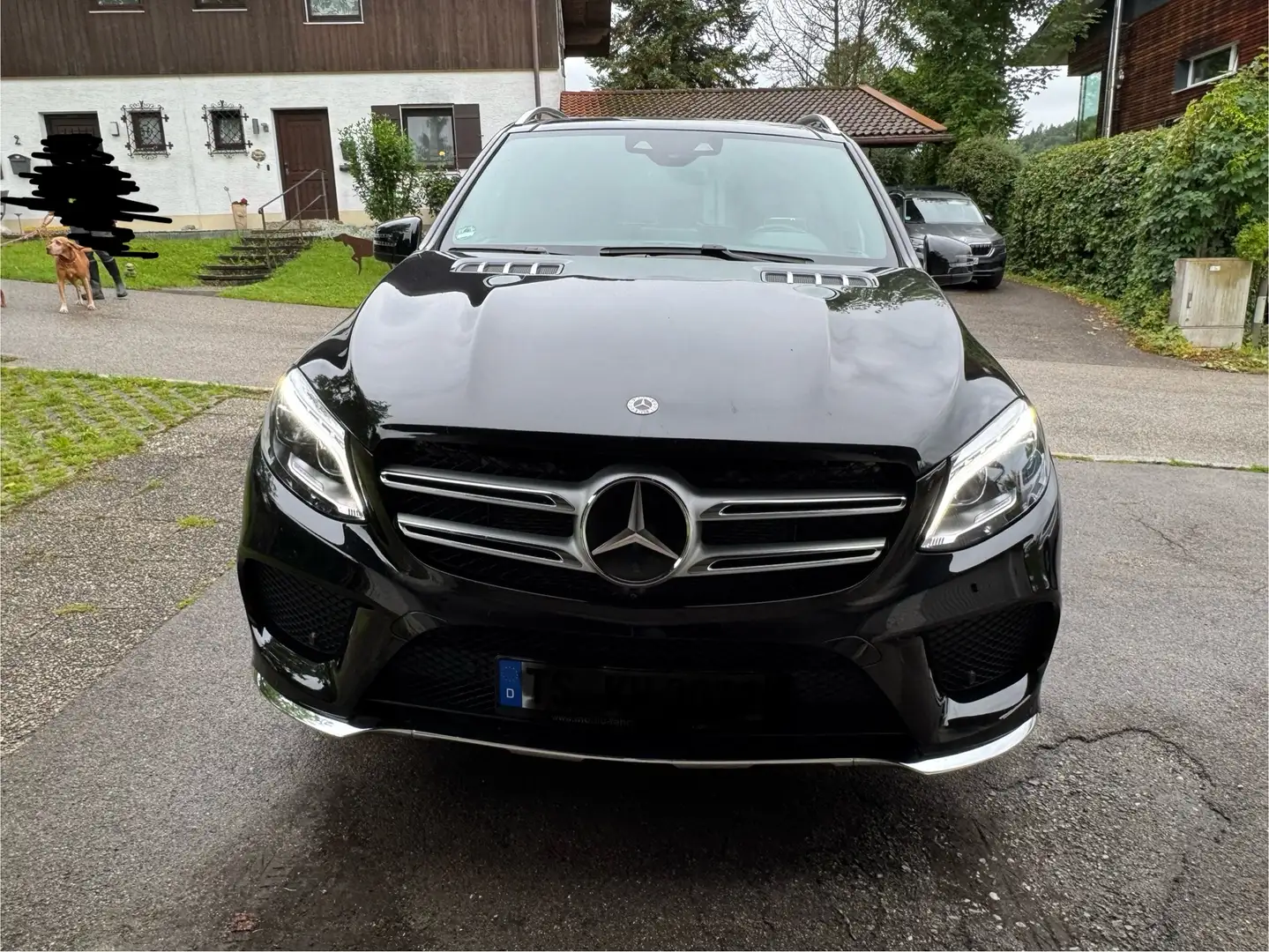 Mercedes-Benz GLE 500 GLE 500 4Matic 9G-TRONIC AMG Line Czarny - 1