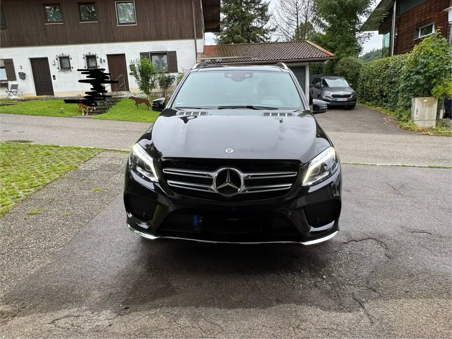 Mercedes-Benz GLE 500 GLE 500 4Matic 9G-TRONIC AMG Line Czarny - 2
