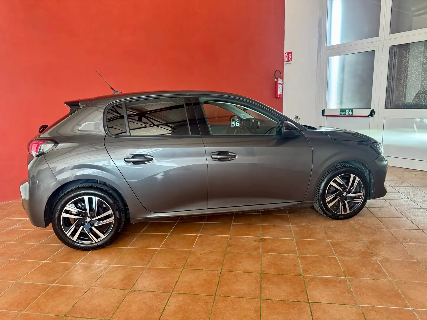 Peugeot 208 1.5 bluehdi Allure Pack Gris - 2