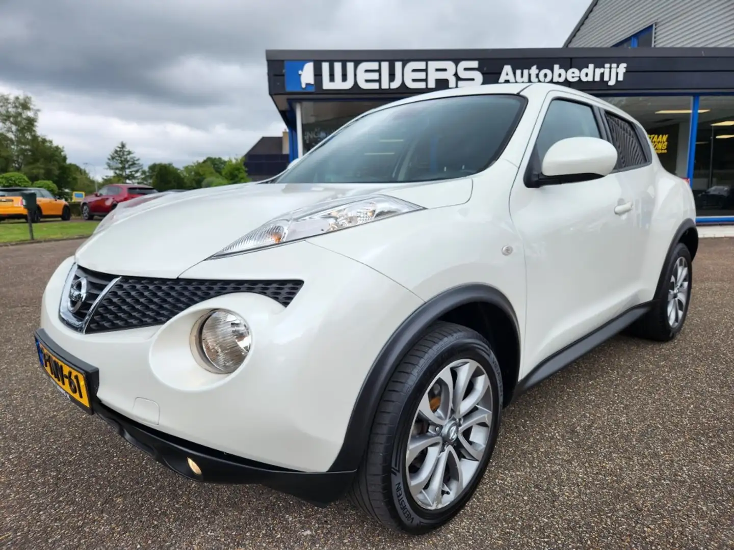 Nissan Juke 1.6 TEKNA Automaat, Navi, Camera, Leder, Cruise White - 1
