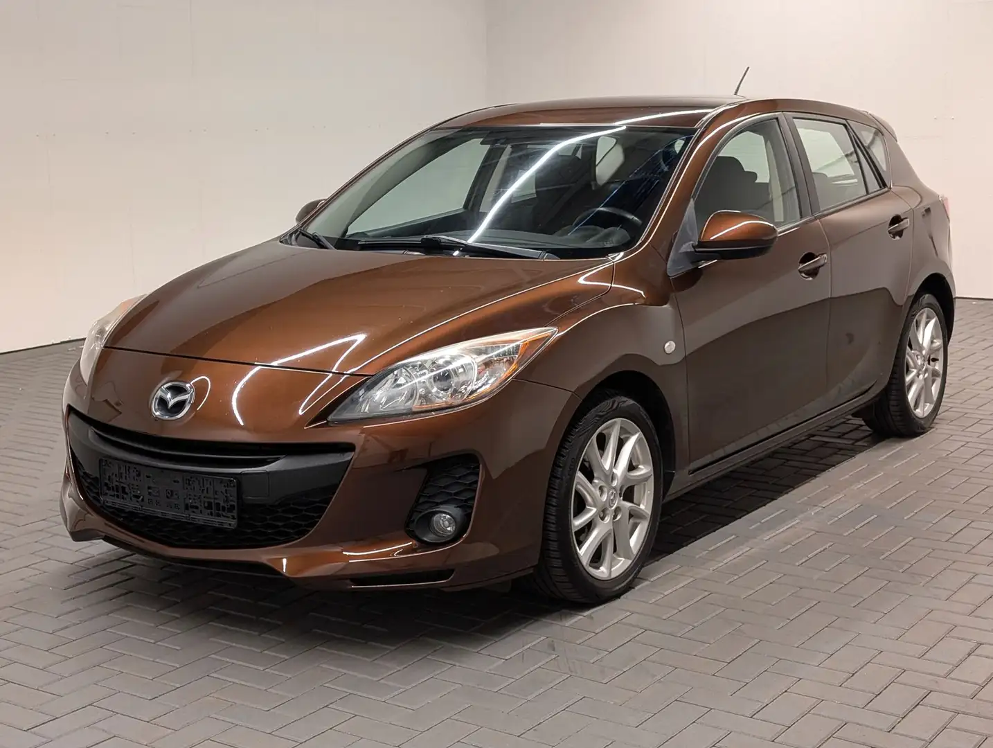 Mazda 3 PDC/Navi/SHZ/Tempomat/17-Zoll Braun - 1