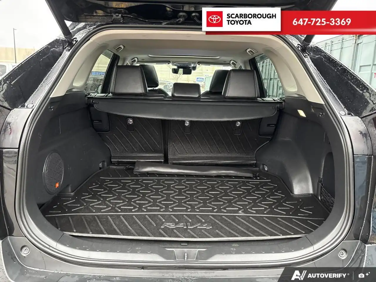 Toyota RAV 4 снимка Toyota RAV 4