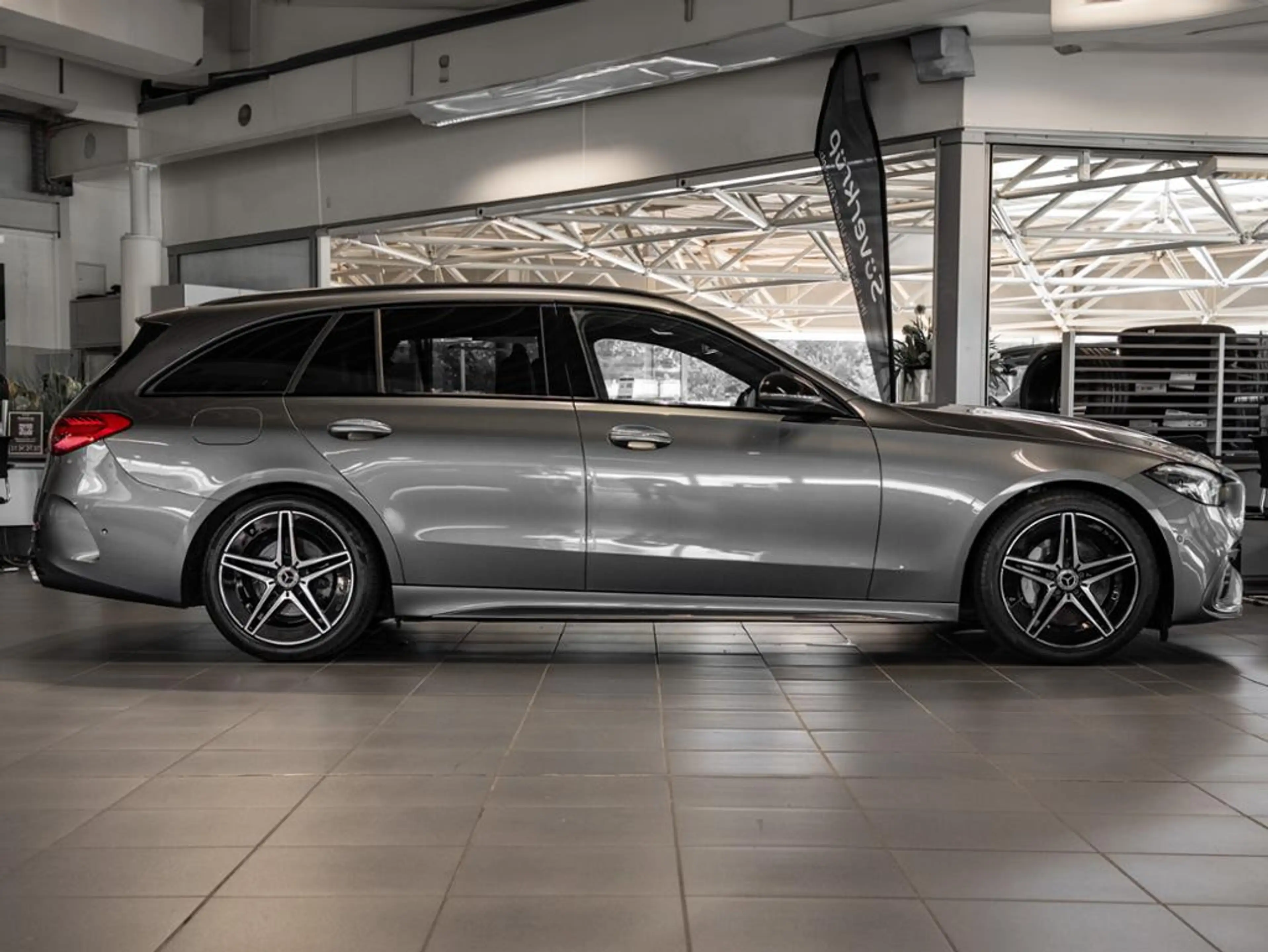 Mercedes-Benz C 200 d T // AMG NIGHT AHK KAMERA SPUR PDC SHZ — photo 4