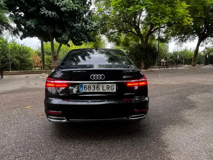 Audi A6 2021, foto 12