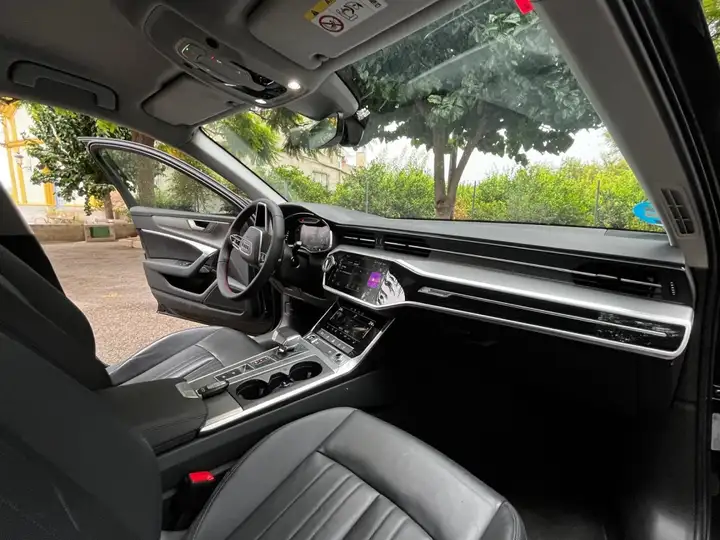 Audi A6 2021, foto 18