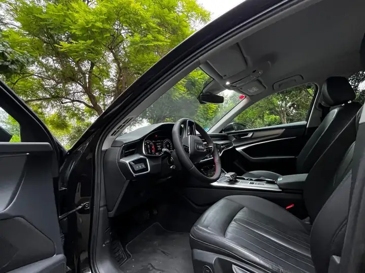 Audi A6 2021, foto 22