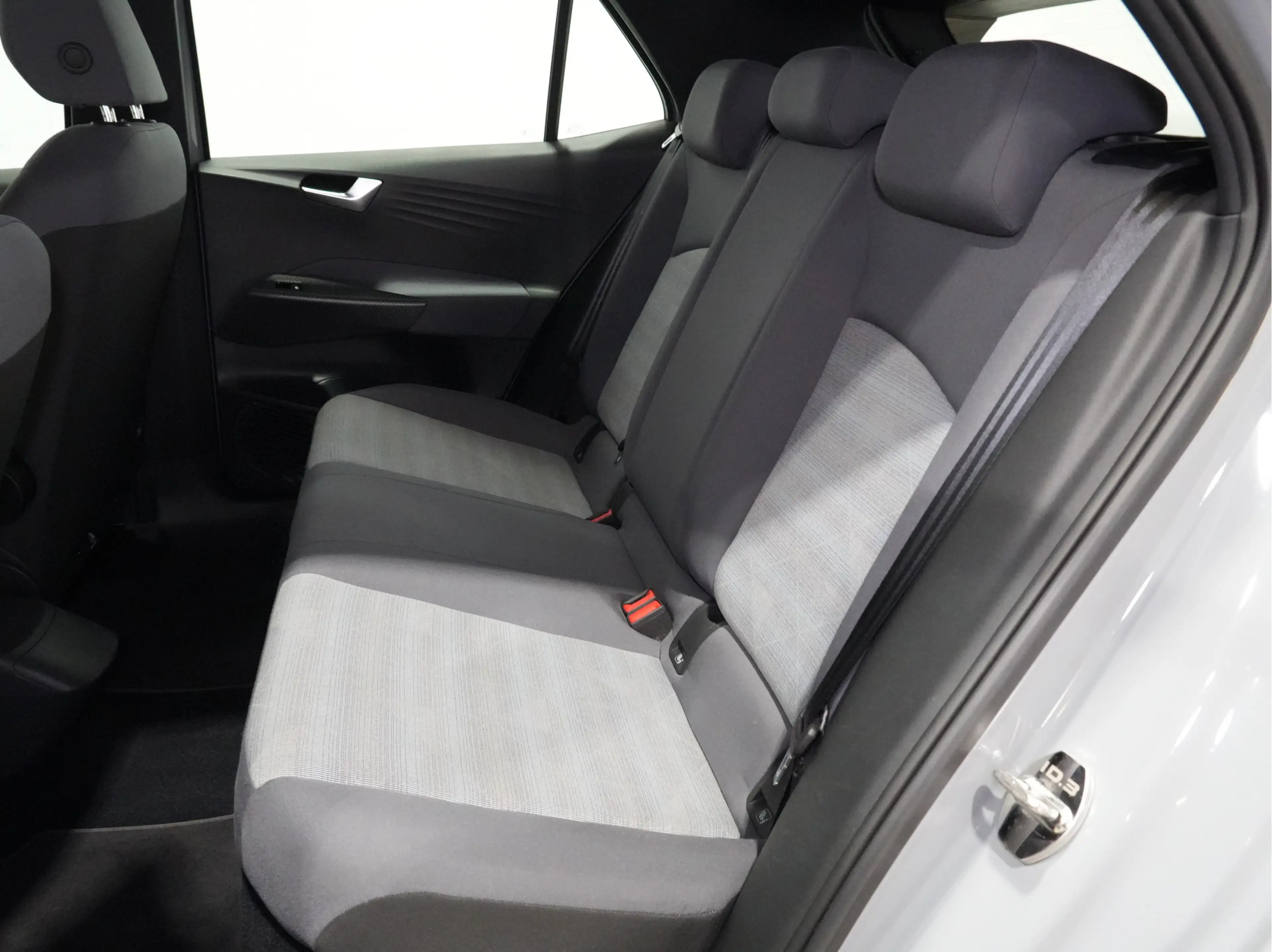 Volkswagen ID.3 First 58 kWh Navigatie 18'' Lichtmetalen velgen Na — photo 8