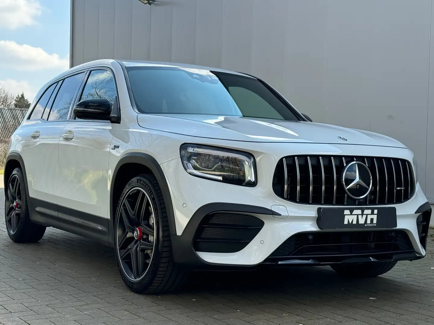 Mercedes-Benz GLB 35 AMG 4MATIC Premium Plus - Night Edition - Burmester - Blanco - 2