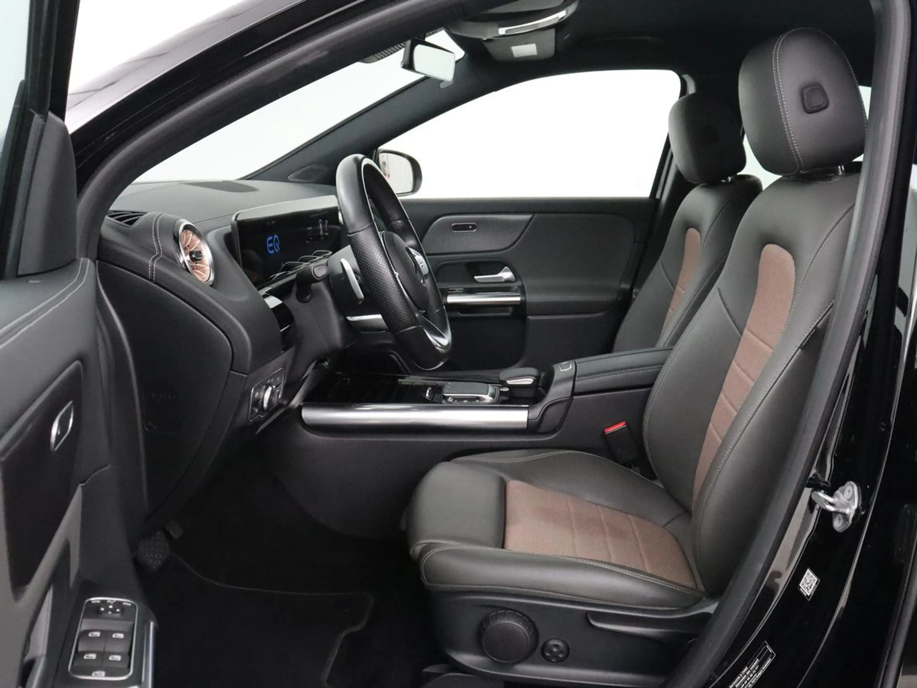 Mercedes-Benz EQA 250 Business Solution Luxury 67 kWh | SOH 96,1% | Keyl — photo 4