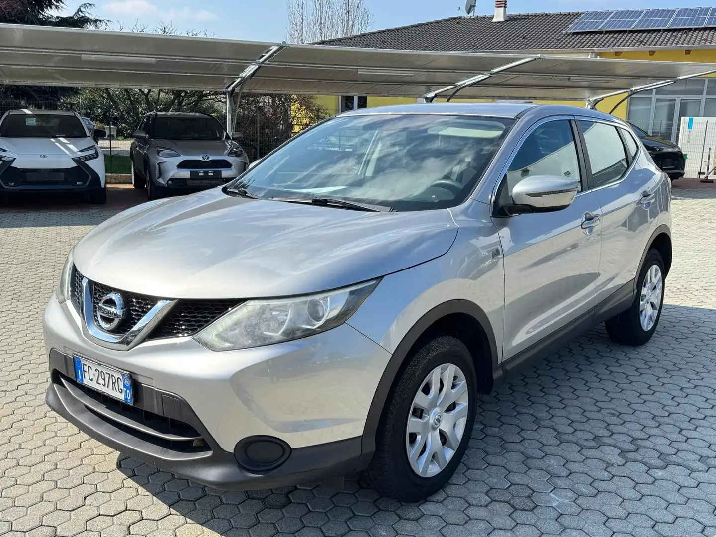Nissan Qashqai Qashqai 1.5 dci Acenta 110cv E6 Silber - 2