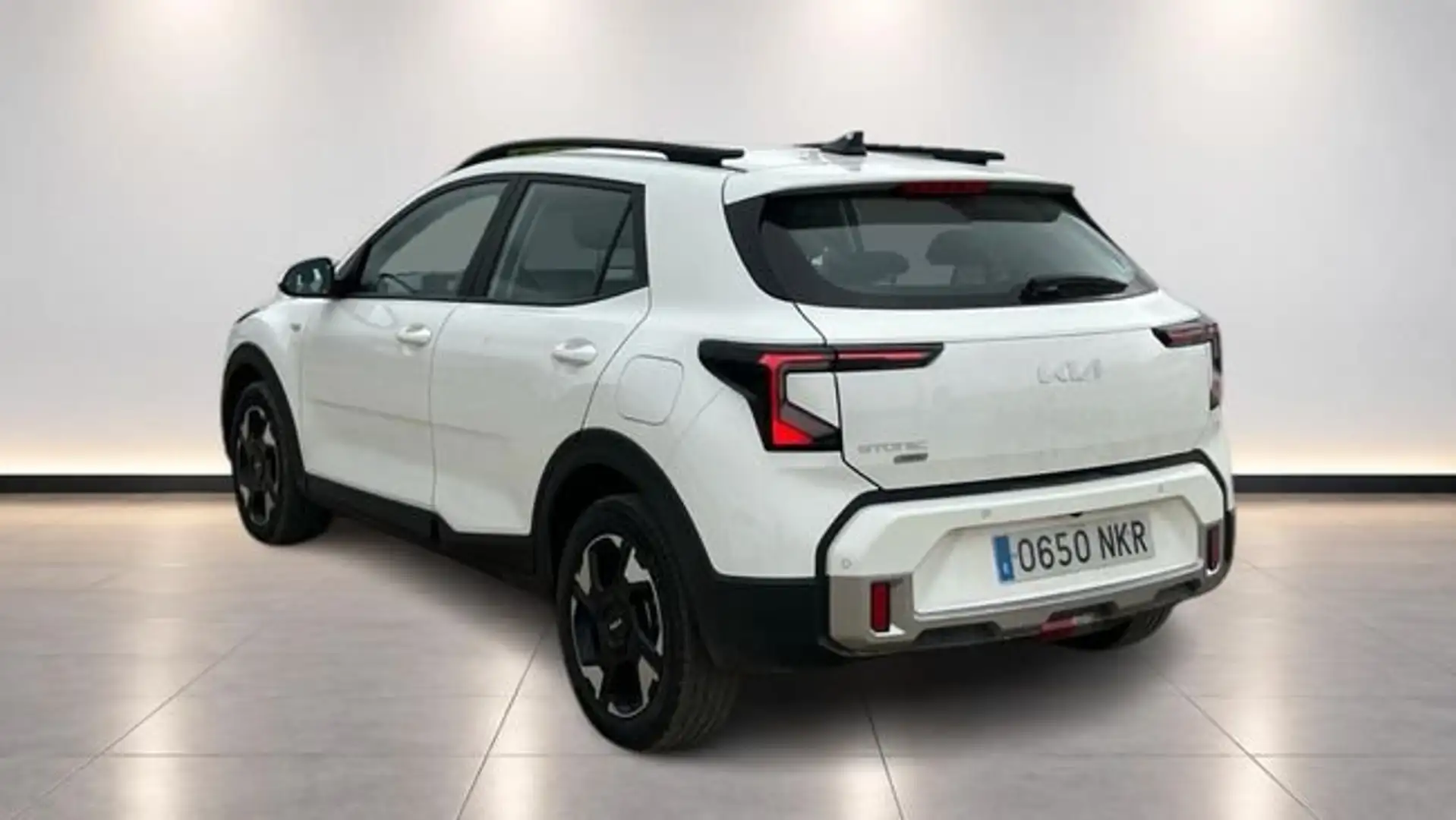 Kia Stonic 1.0 T-GDI MHEV IMT 74KW CONCEPT 100 5P Blanco - 2