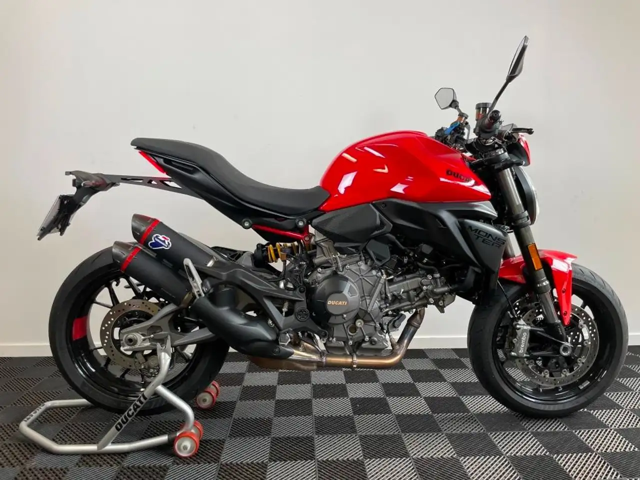 Ducati Monster 937
