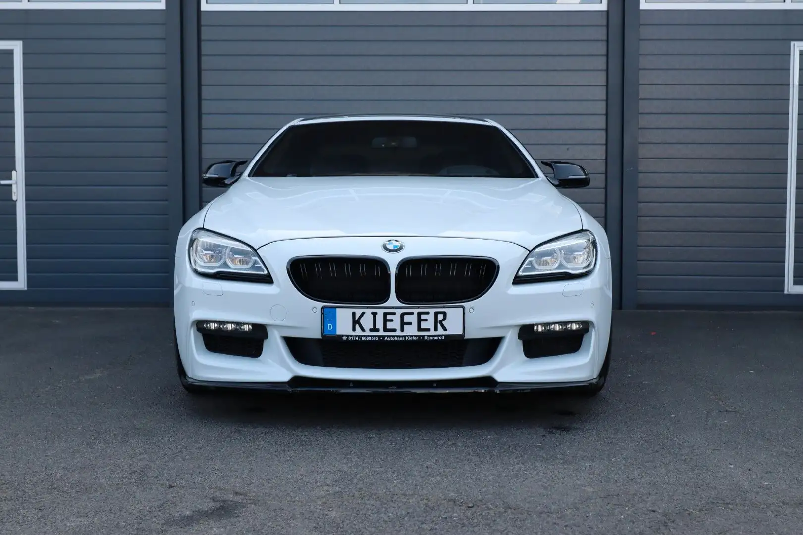 BMW 640 i Coupé/M/HUD/HK/LED/SHZ/SBL/NAVI/KAMERA/R20 Weiß - 2