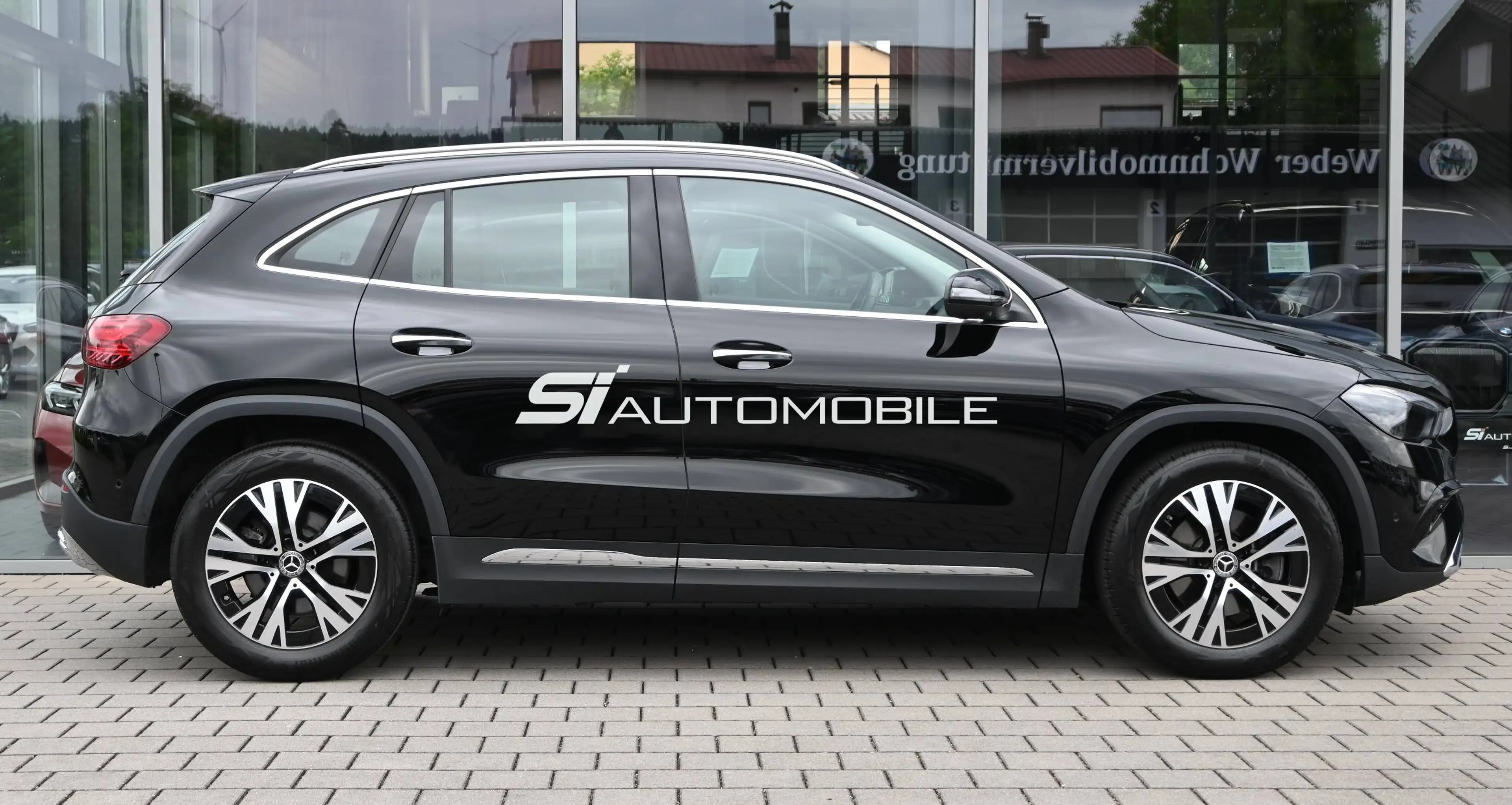 Mercedes-Benz GLA 220 d 4Mat. Edition Progressive Line *ACC*AHK*MEMORY*360°KAM* — photo 6