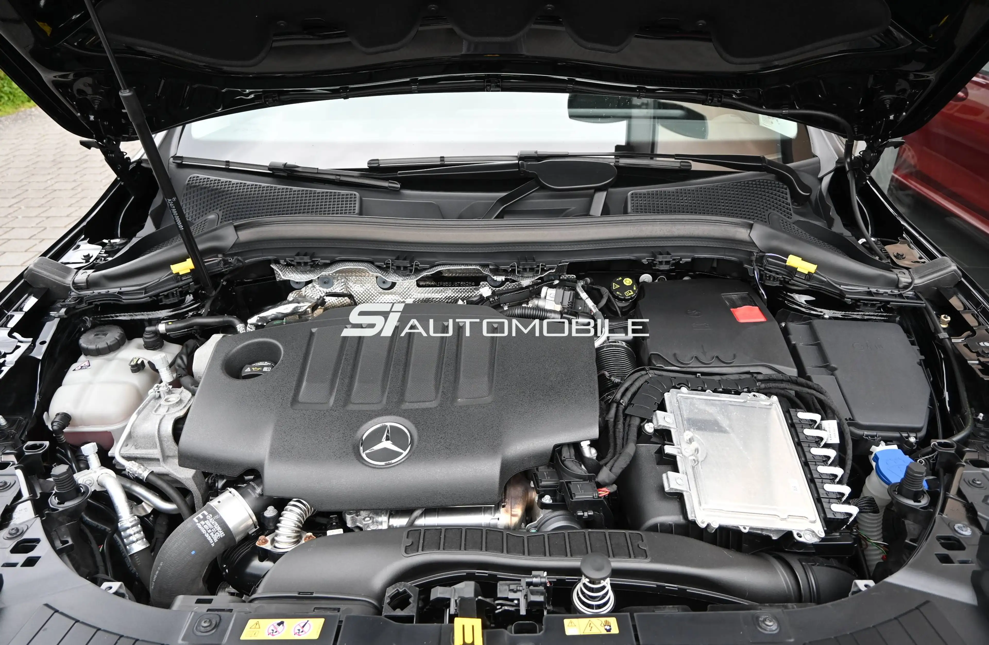 Mercedes-Benz GLA 220 d 4Mat. Edition Progressive Line *ACC*AHK*MEMORY*360°KAM* — photo 9