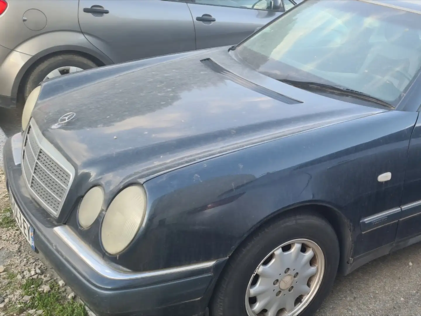 Mercedes-Benz E 290 - 1