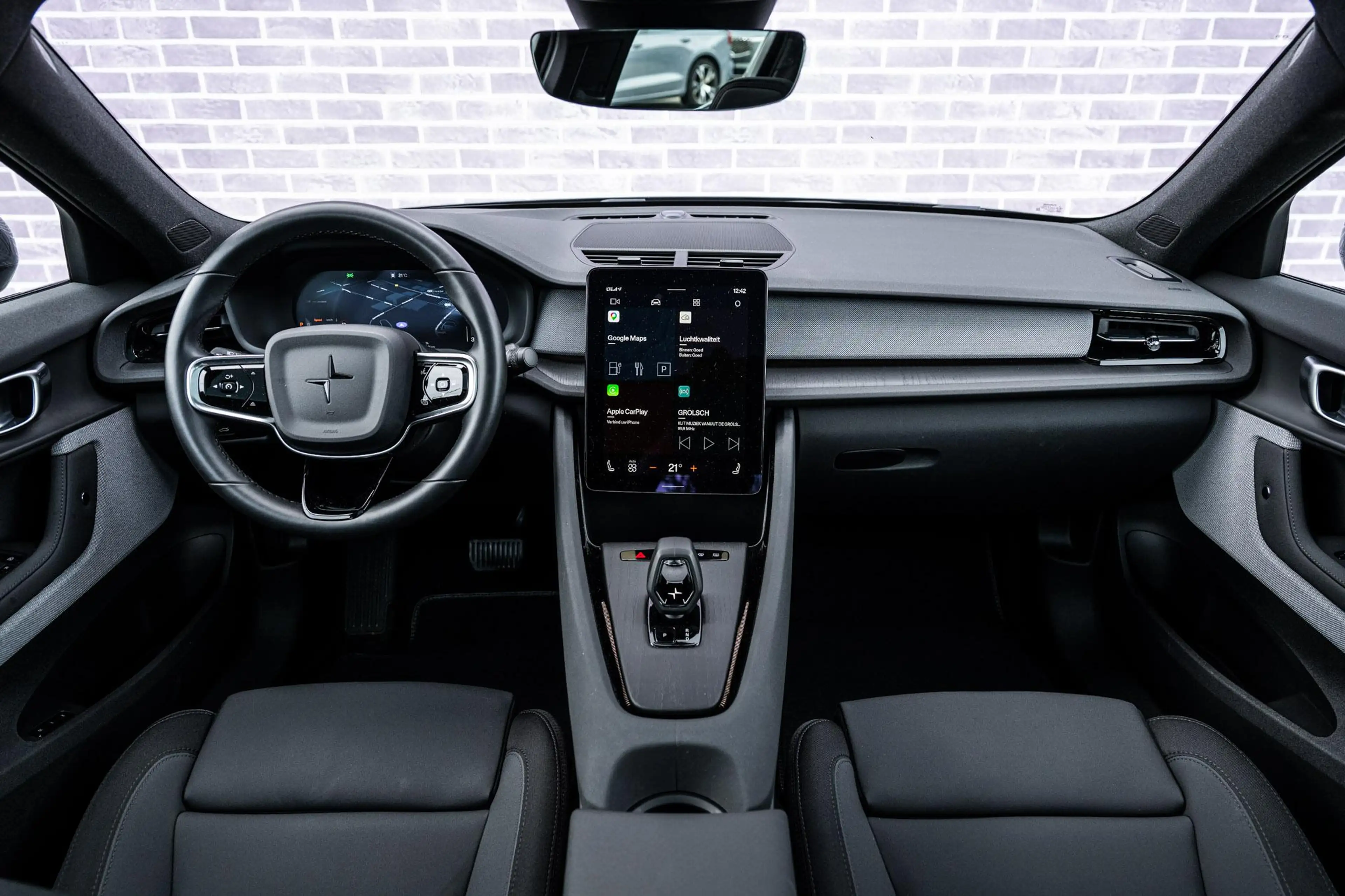 Polestar 2 Long Range Single Motor Plus 82 kWh — photo 5