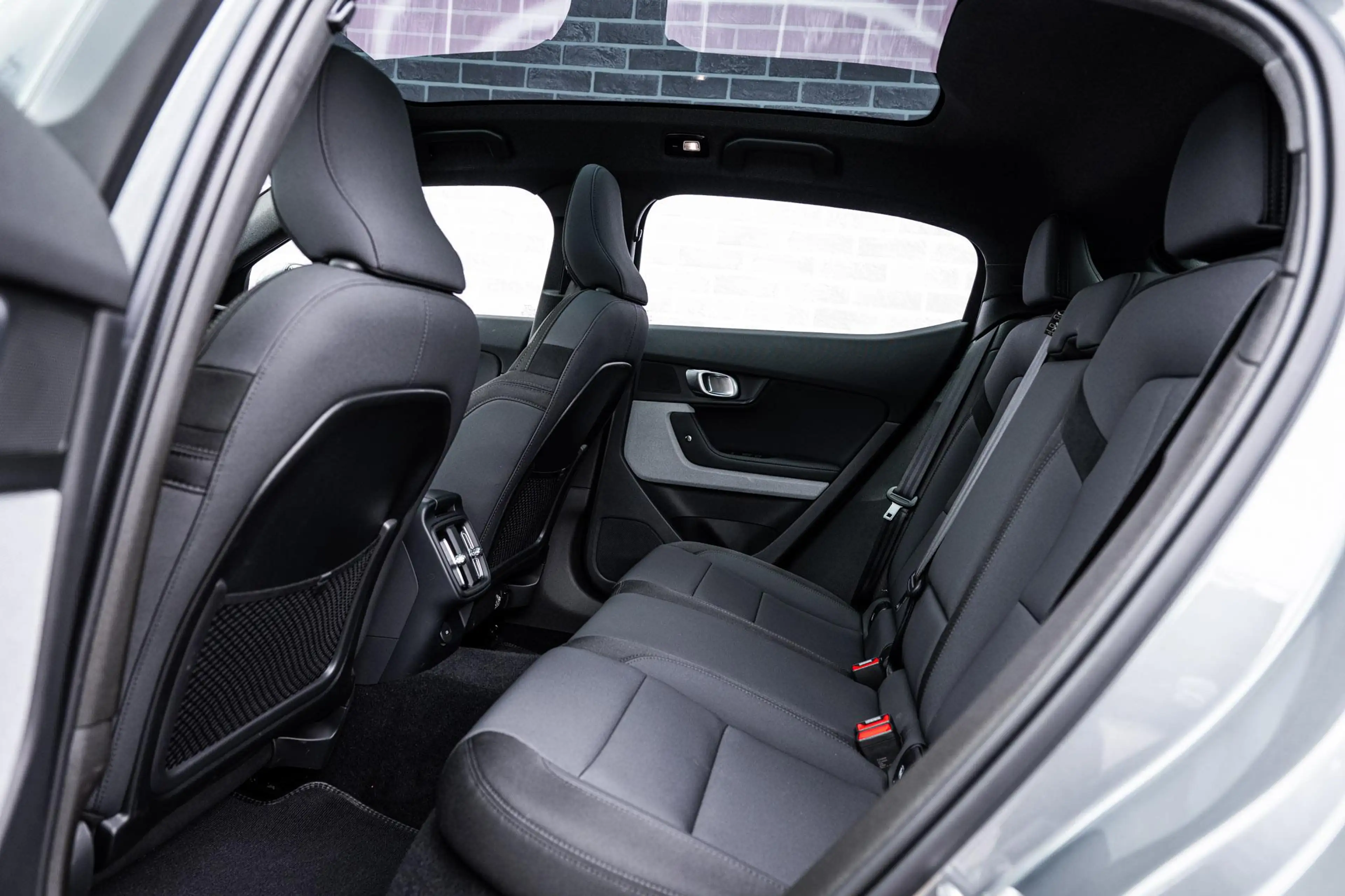 Polestar 2 Long Range Single Motor Plus 82 kWh — photo 8