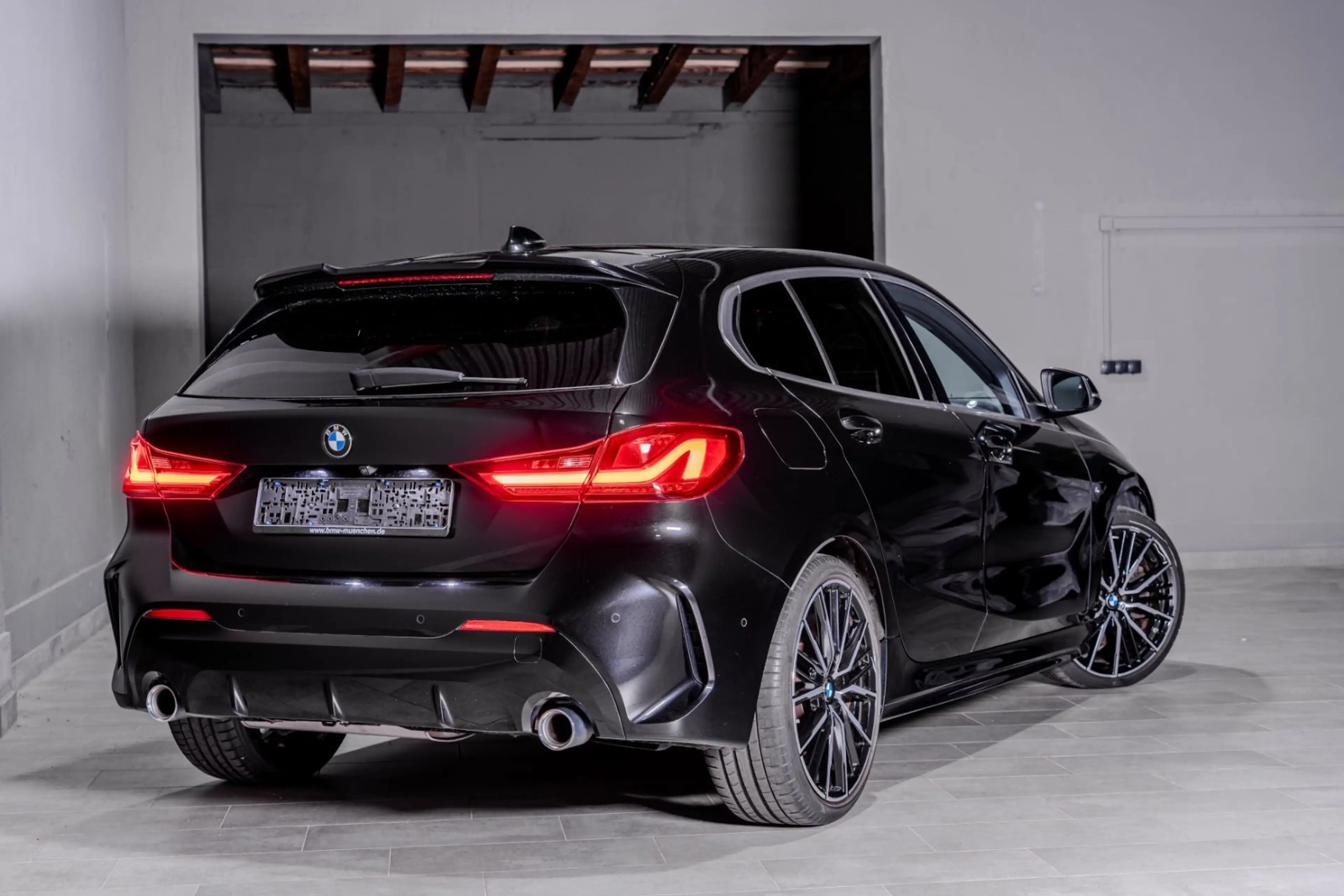 BMW 120 d xDrive M Sport Pano/Kamera/AHK/HiFi/ — photo 3