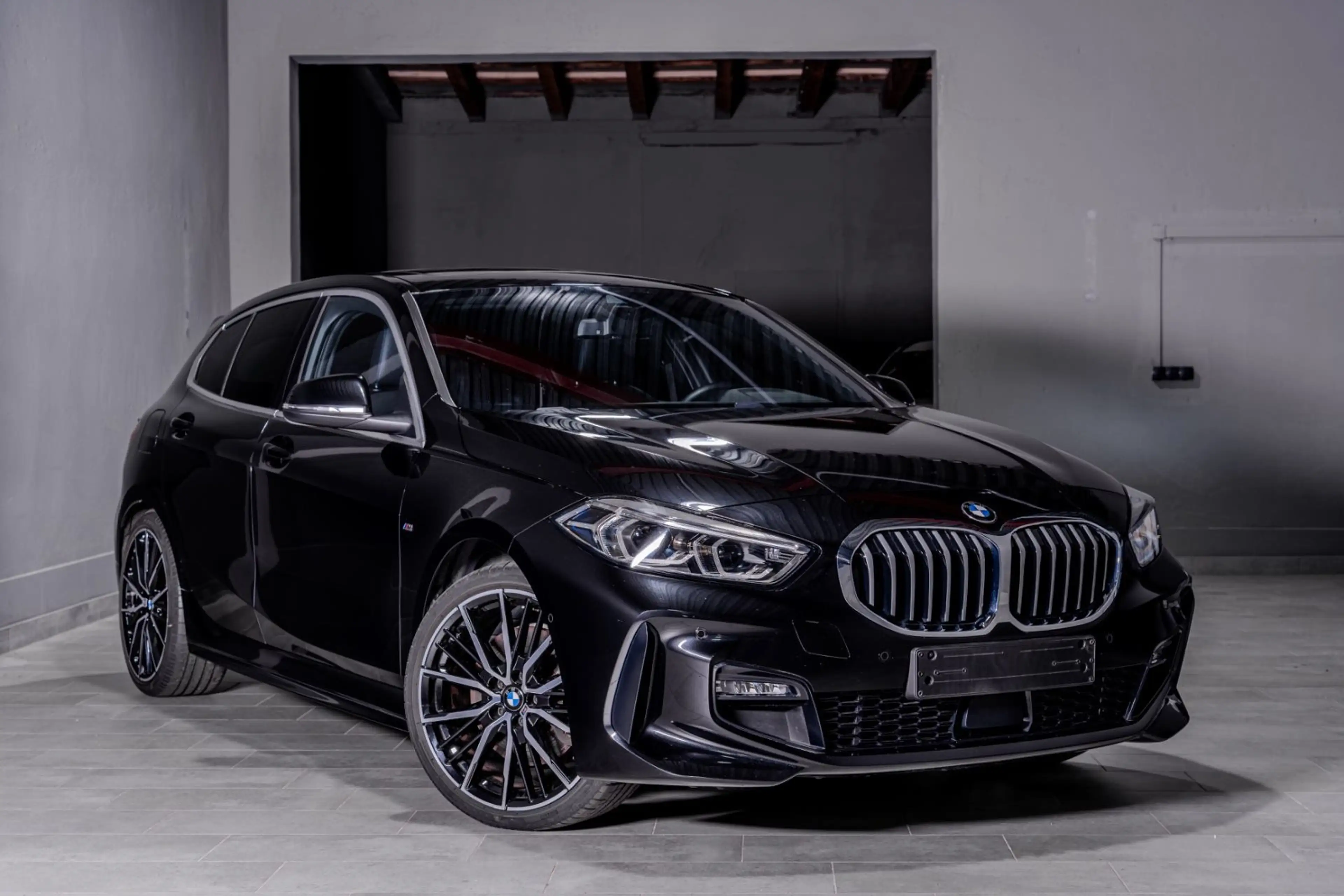 BMW 120 d xDrive M Sport Pano/Kamera/AHK/HiFi/ — photo 6