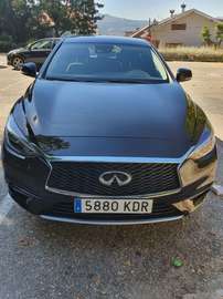 Q30 1.6tc Premium 7DCT 156 Premium
