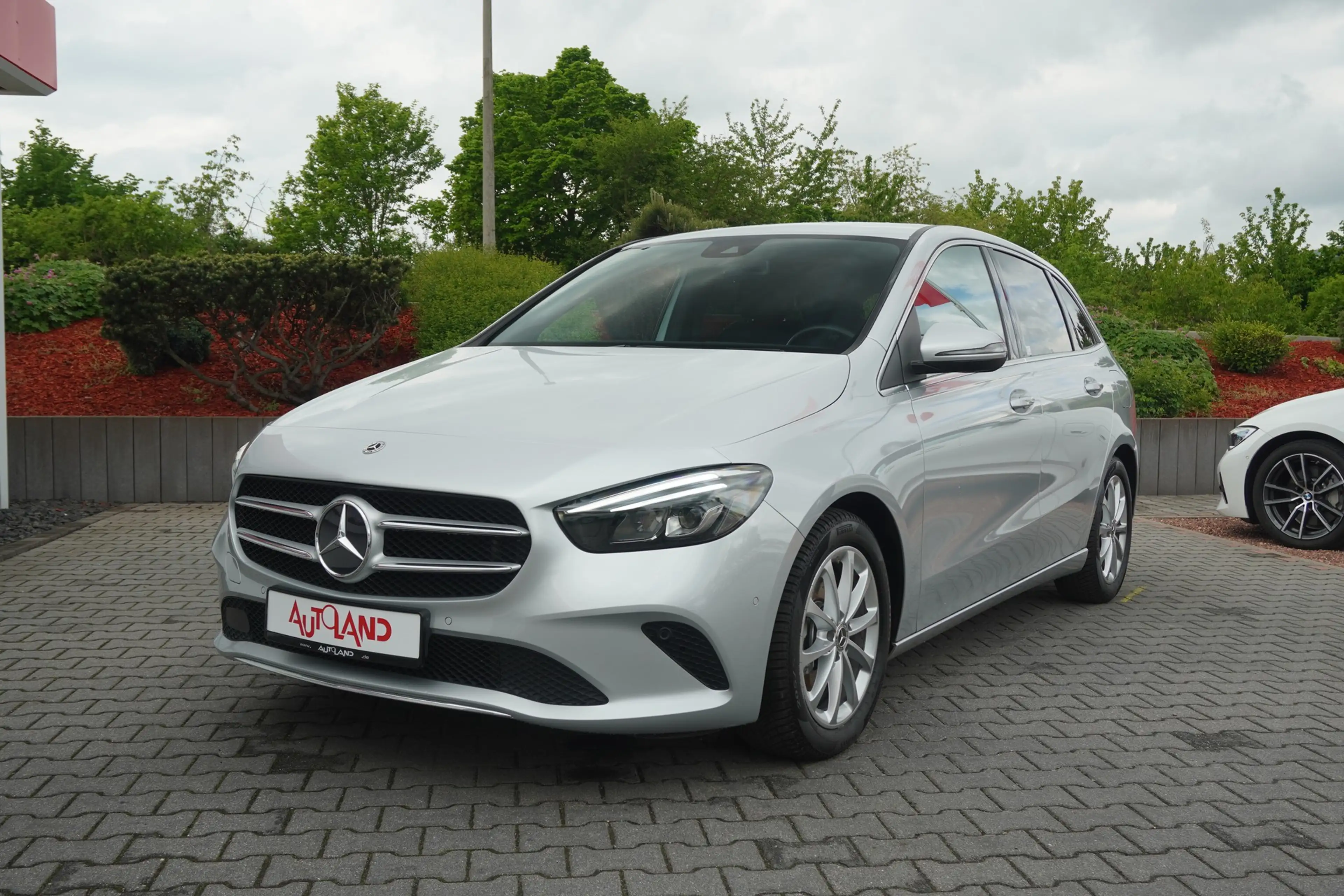 Mercedes-Benz B 200 B200 Progressive LED Navi Sitzheizung — photo 2
