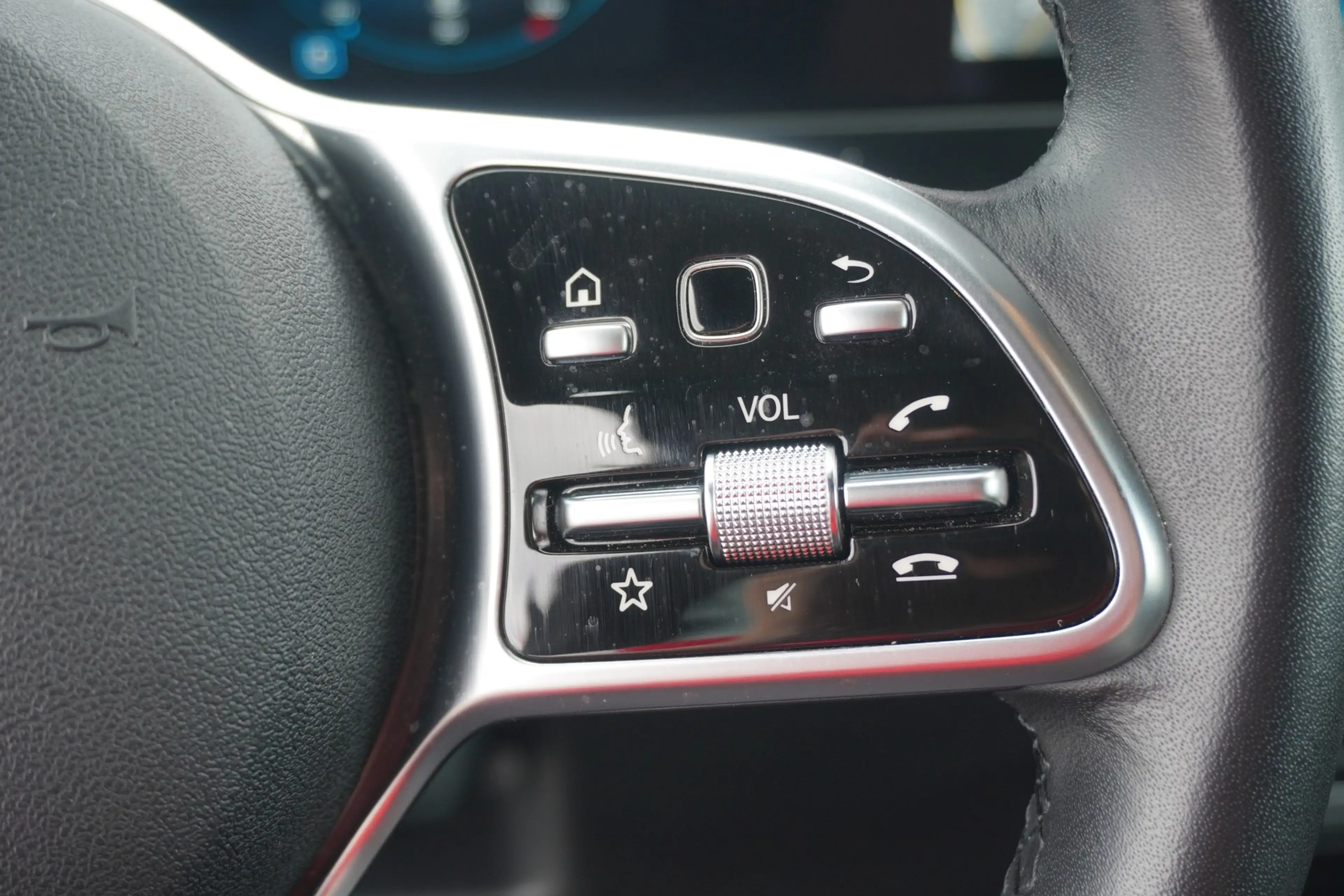 Mercedes-Benz B 200 B200 Progressive LED Navi Sitzheizung — photo 22